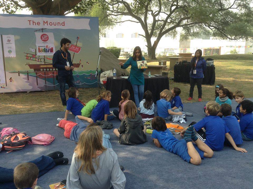 Tall Tales Top Dog workshop at Bookaroo with the German school kids